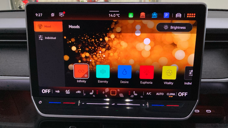 Volkswagen ID. Buzz 210kW Life Pro 86kWh 5dr LWB Auto [7 Seat] Electric Estate